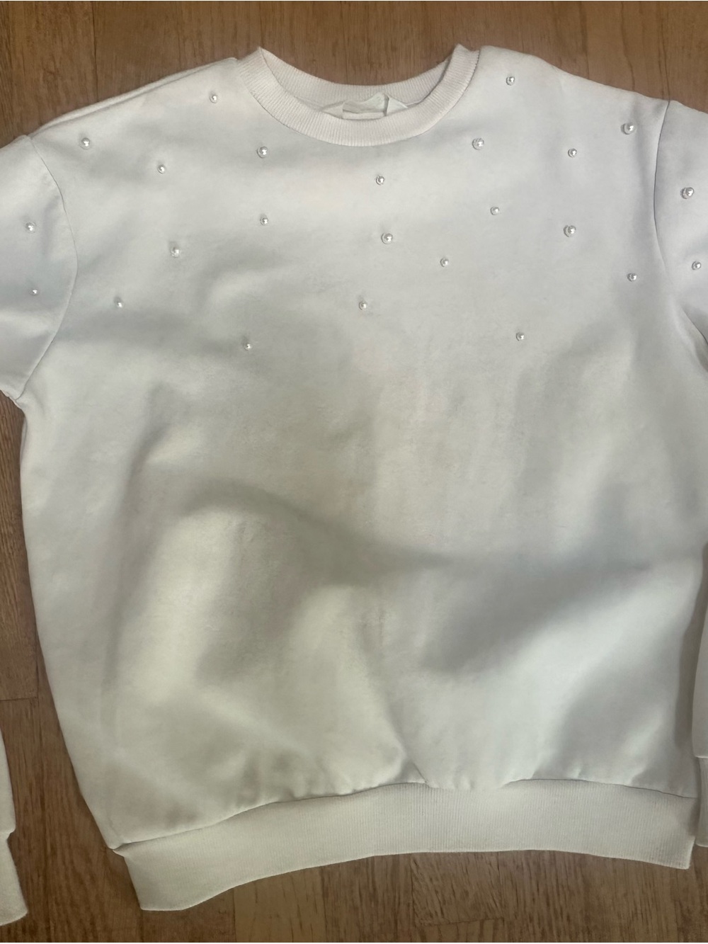 NWOT H&M cream pearl bejeweled Ribbed Crewneck Sweatshirt age 12-14y